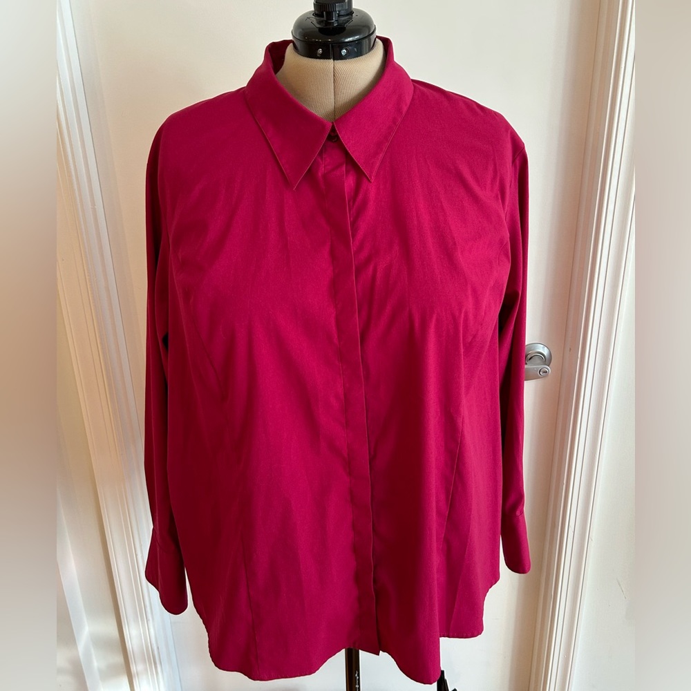Vibrant bright pink blouse. Size 24/26